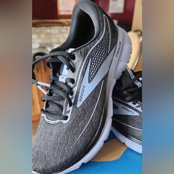 Brooks Shoes - Brooks Sneakers